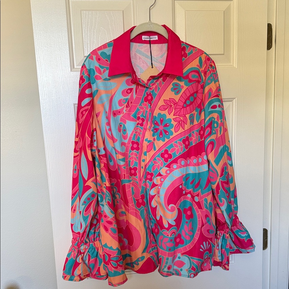 Cherry Betty - Colorful Paisley Blouse with Ruffled Sleeves
